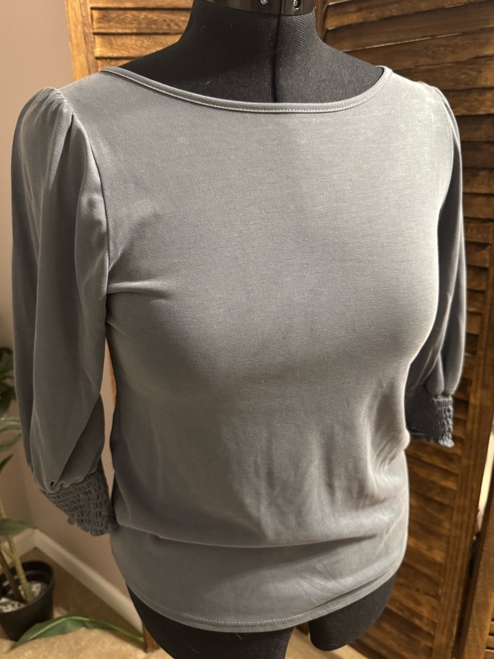 Green Envelope S half sleeve top